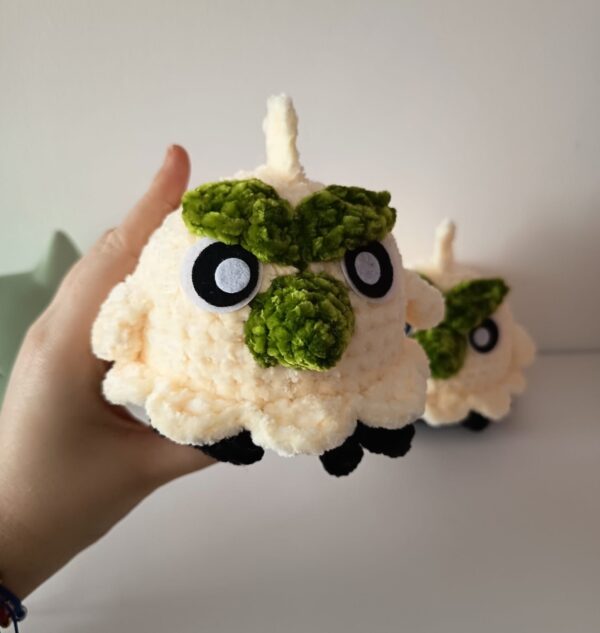 Producto amigurumi tipo planta Browt