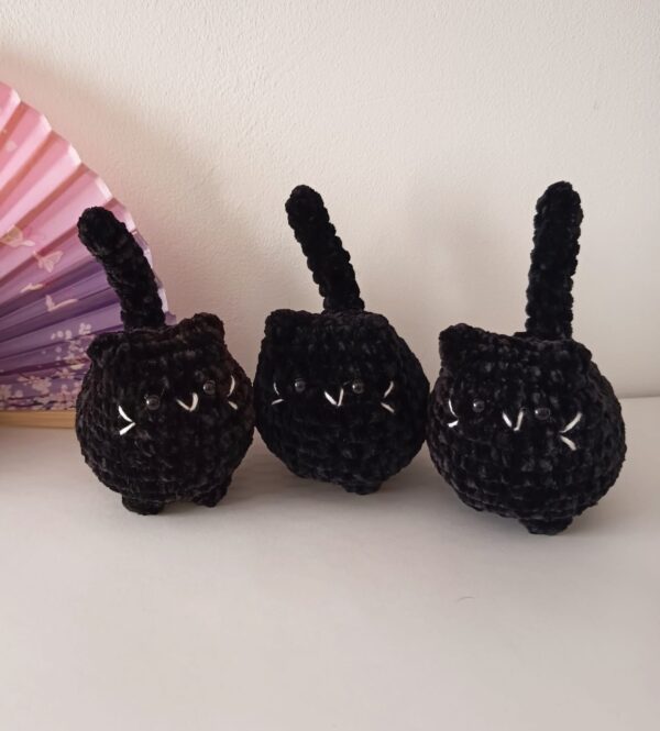 Producto gatitos crochet negros