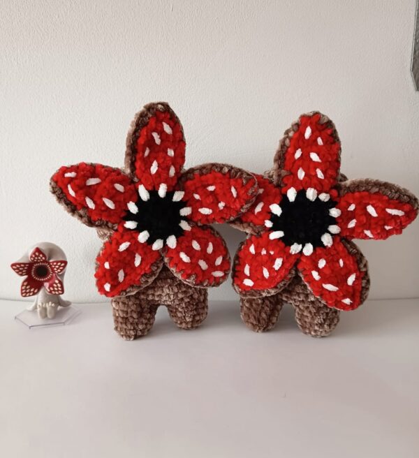Producto pareja demogorgon adorables