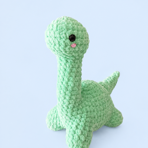 Producto brontosaurio verde crochet