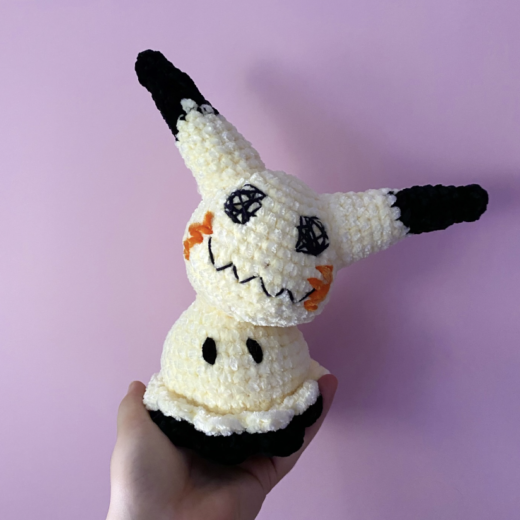 Producto mimikyu pokemon fantasma de crochet