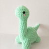 Producto brontosaurio diplodocus crochet de color verde
